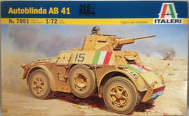 Autoblindada AB 41  (italeri)